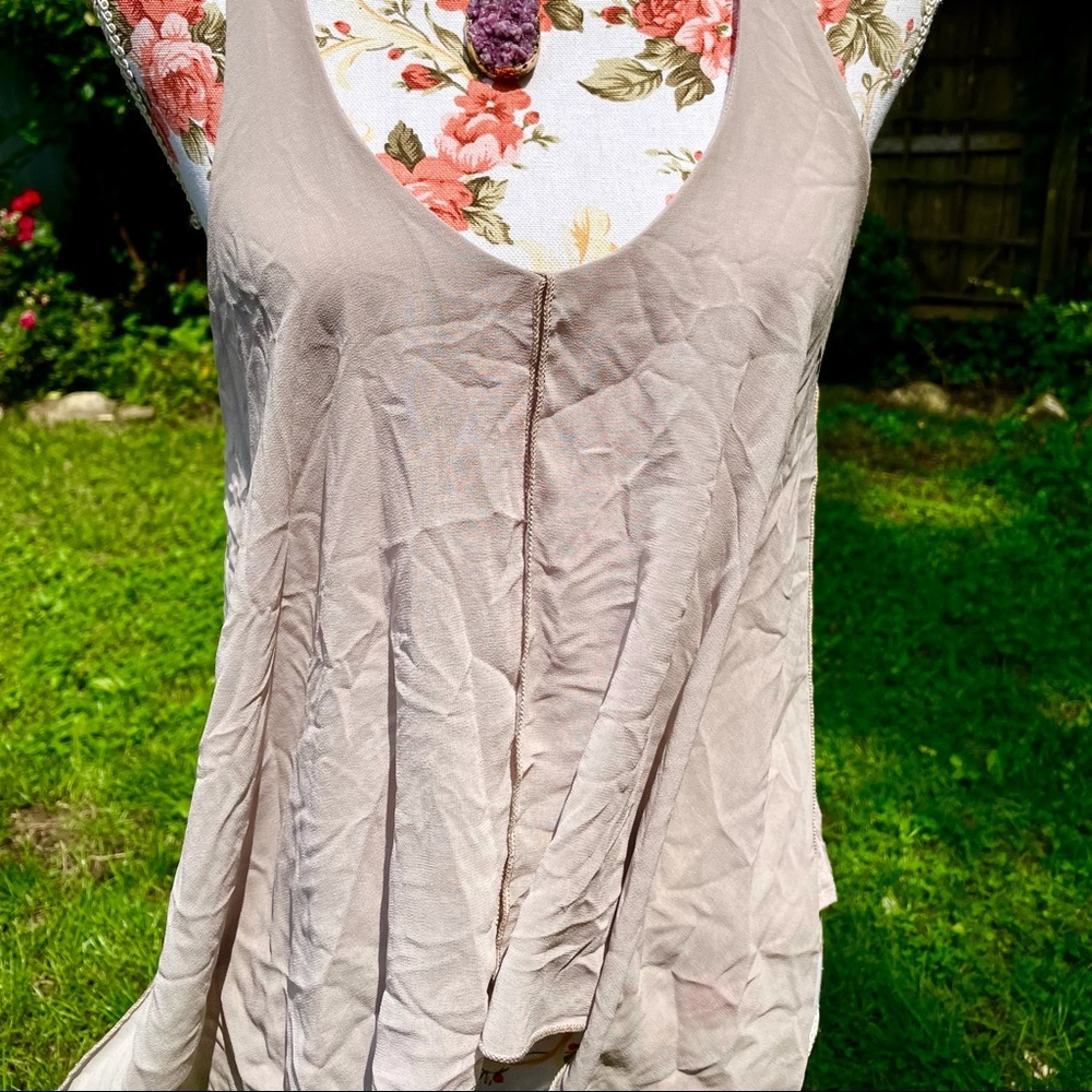 Issa flowy cream tank - Picture 2 of 7